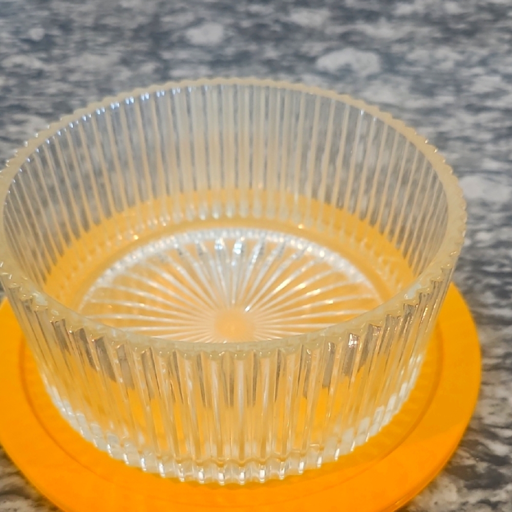 Mikasa Cut glass Bowl Diamond Fire Hostess 8.5 inches is a serving bowl